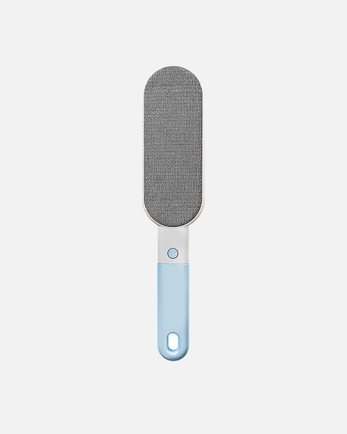 Double-sided pet hair brush in blue